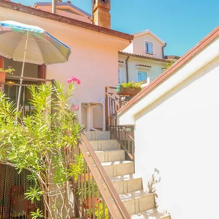 Marulic In Old Town Appartement Baška